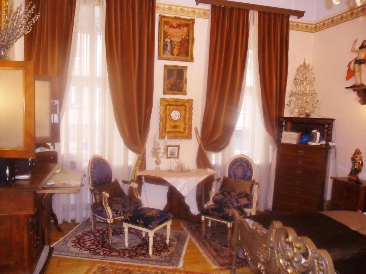 Luxury Near Castle Hotel Viena Quarto foto