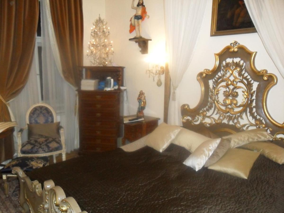 Luxury Near Castle Hotel Viena Exterior foto