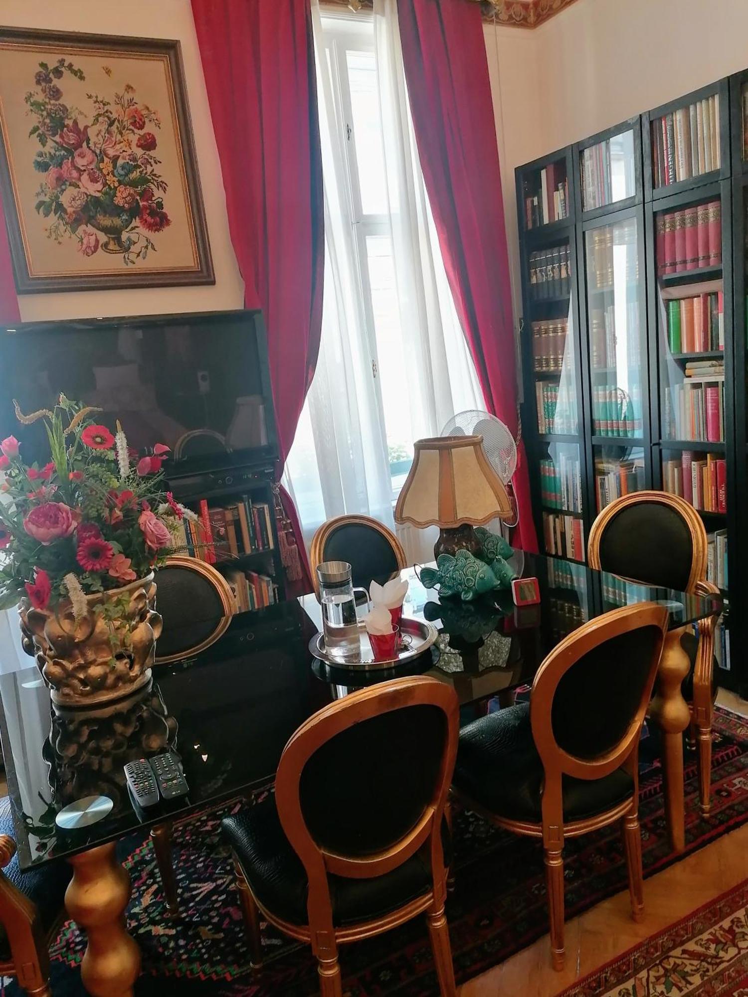 Luxury Near Castle Hotel Viena Exterior foto