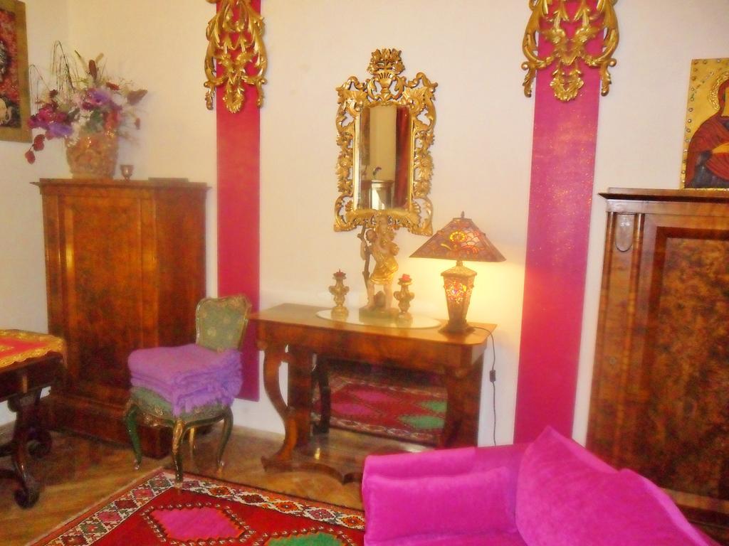 Luxury Near Castle Hotel Viena Quarto foto