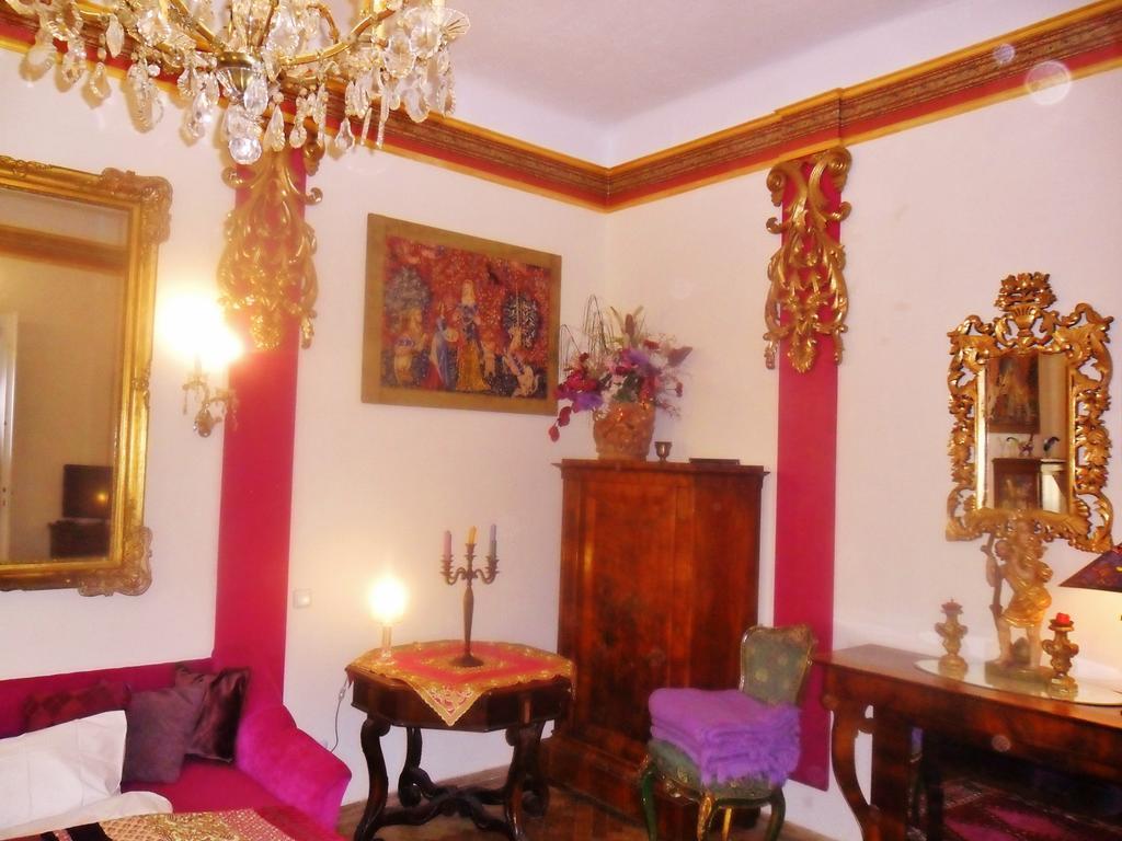 Luxury Near Castle Hotel Viena Exterior foto