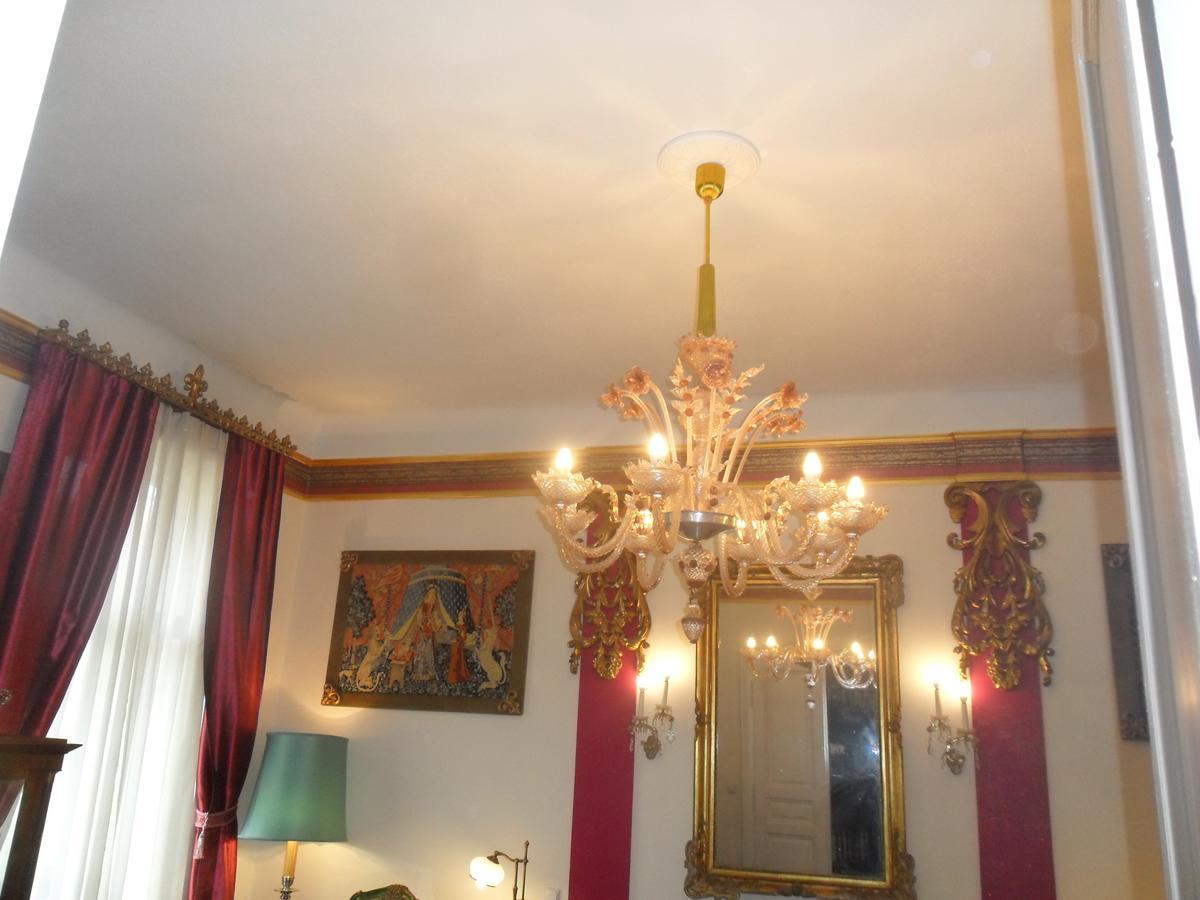 Luxury Near Castle Hotel Viena Exterior foto